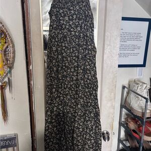 Chic Black and Cream Floral Maxi Skirt